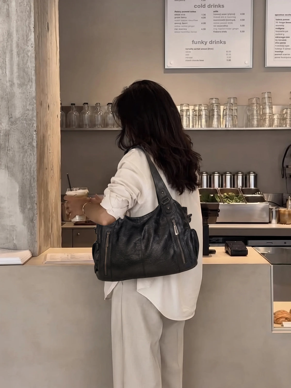 Geanta Astrid. Aer de designer, fără prețul de designer